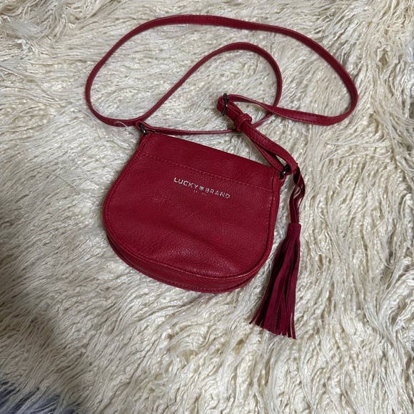 Lucky Brand Red small Shoulder/Crossbody Bag. - Picture 12 of 15